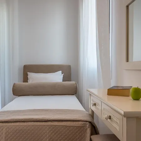 Guest house Iliopetra